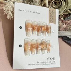 unghie press on artigianali eleganti con perle – effetto glitter argento